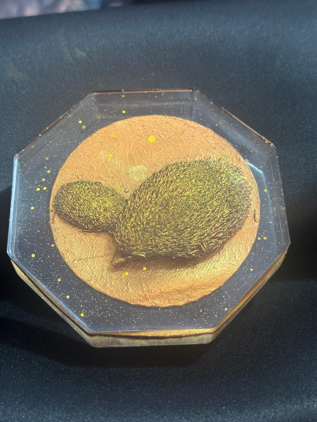 Hedgehog with Baby Sculpture – Handcrafted Animal Figurine | Wildlife Home Décor Gift