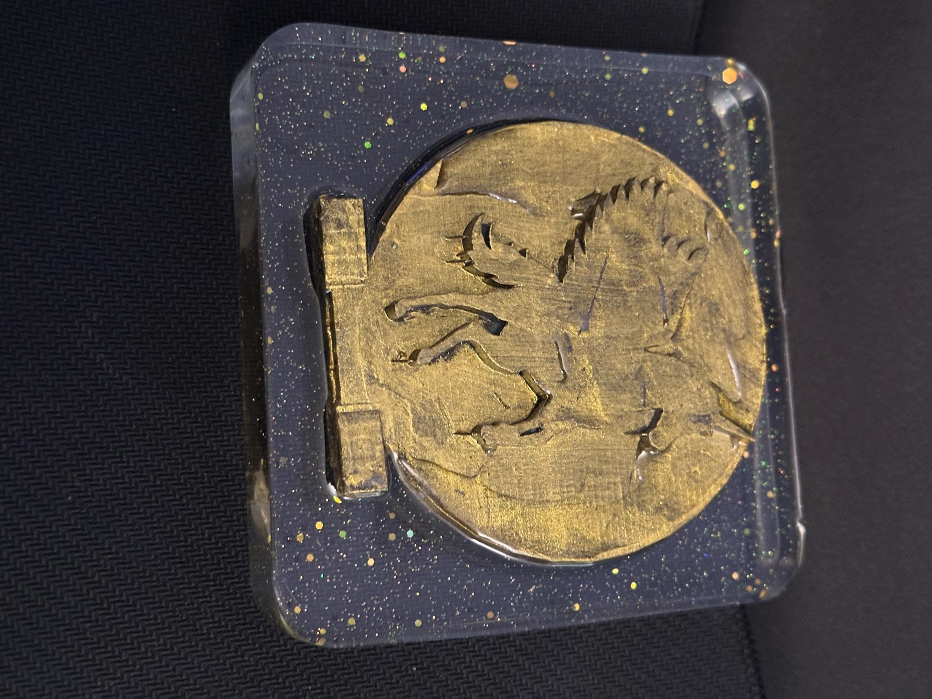 Golden Oriental Unicorn Resin Coaster – Mythical Elegance & Luxury Art