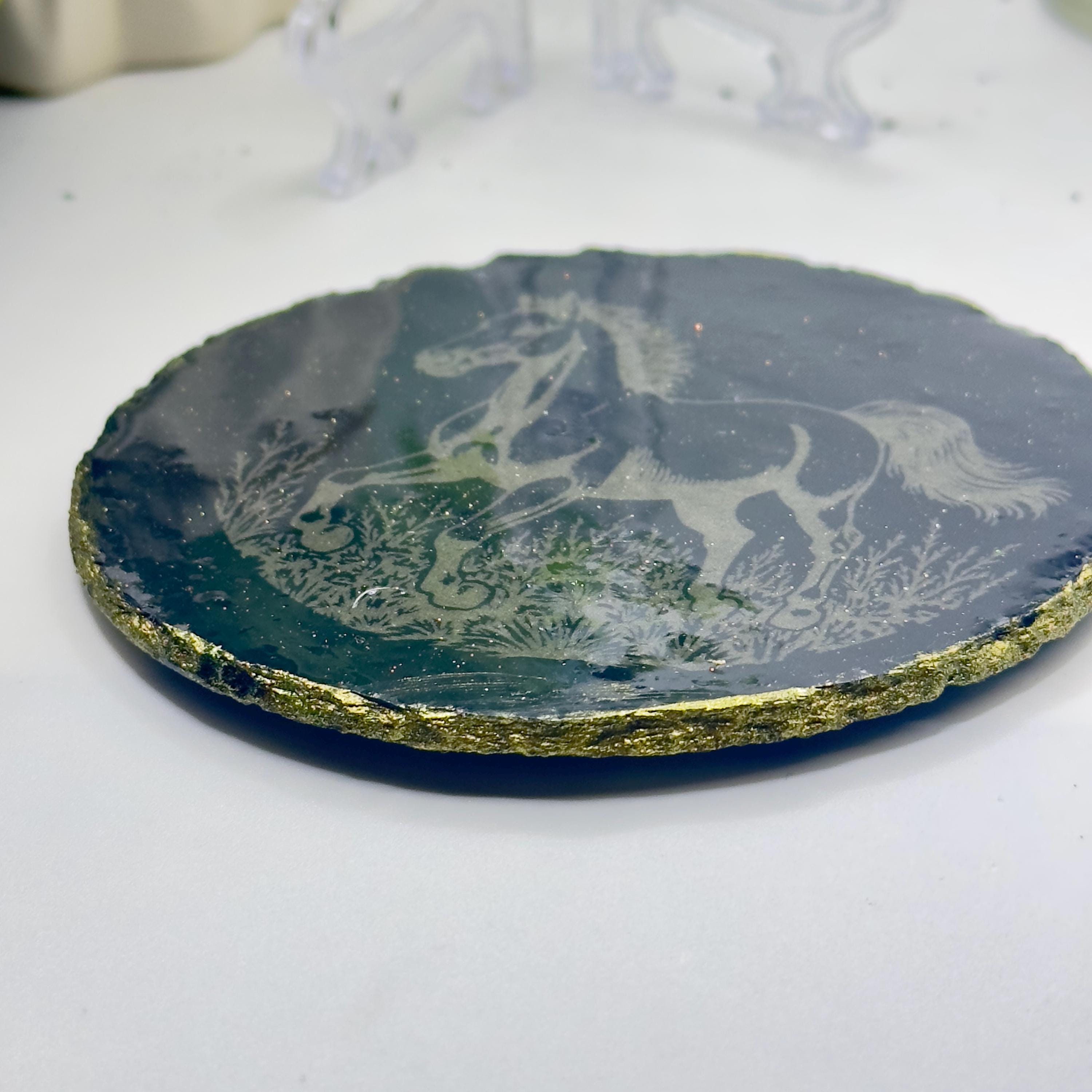 Galloping Horse Slate Coaster | Gold Rim & Epoxy Finish | Handmade Equestrian Decor | Unique Gift
