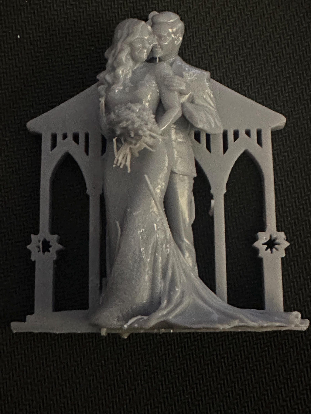 Handmade 3D Bride and Groom Under Gazebo – Traditional Wedding Resin Sculpture | Romantic Keepsake Gift
