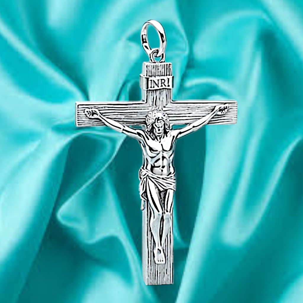 Polished Silver & Brass Crucifix Pendant 25x8x12mm – Wood Texture Cross – INRI Religious Charm