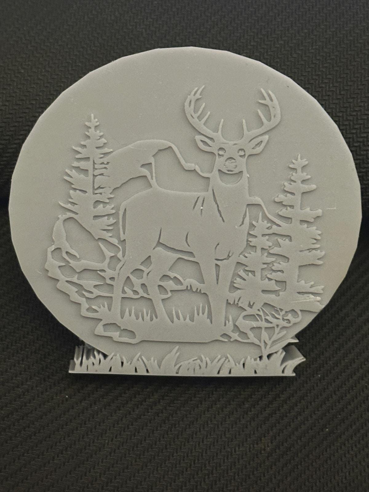 Red Deer Male with Antlers Sculpture – Handcrafted Wildlife Figurine | Rustic Home Décor Gift