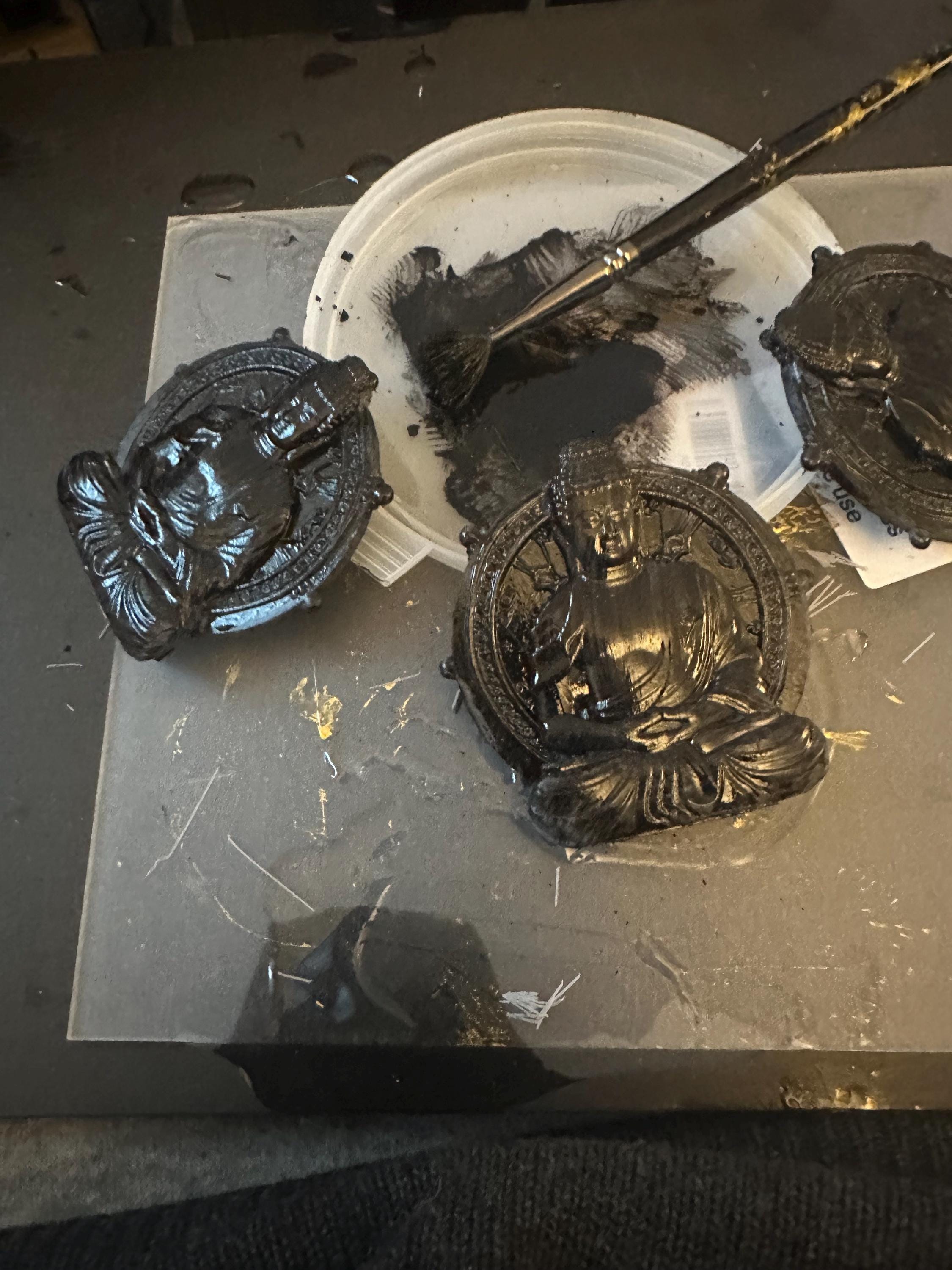 Handmade Goddess Lakshmi with Lord Vishnu 3D Resin Sculpture – Symbol of Prosperity, Wealth & Harmony