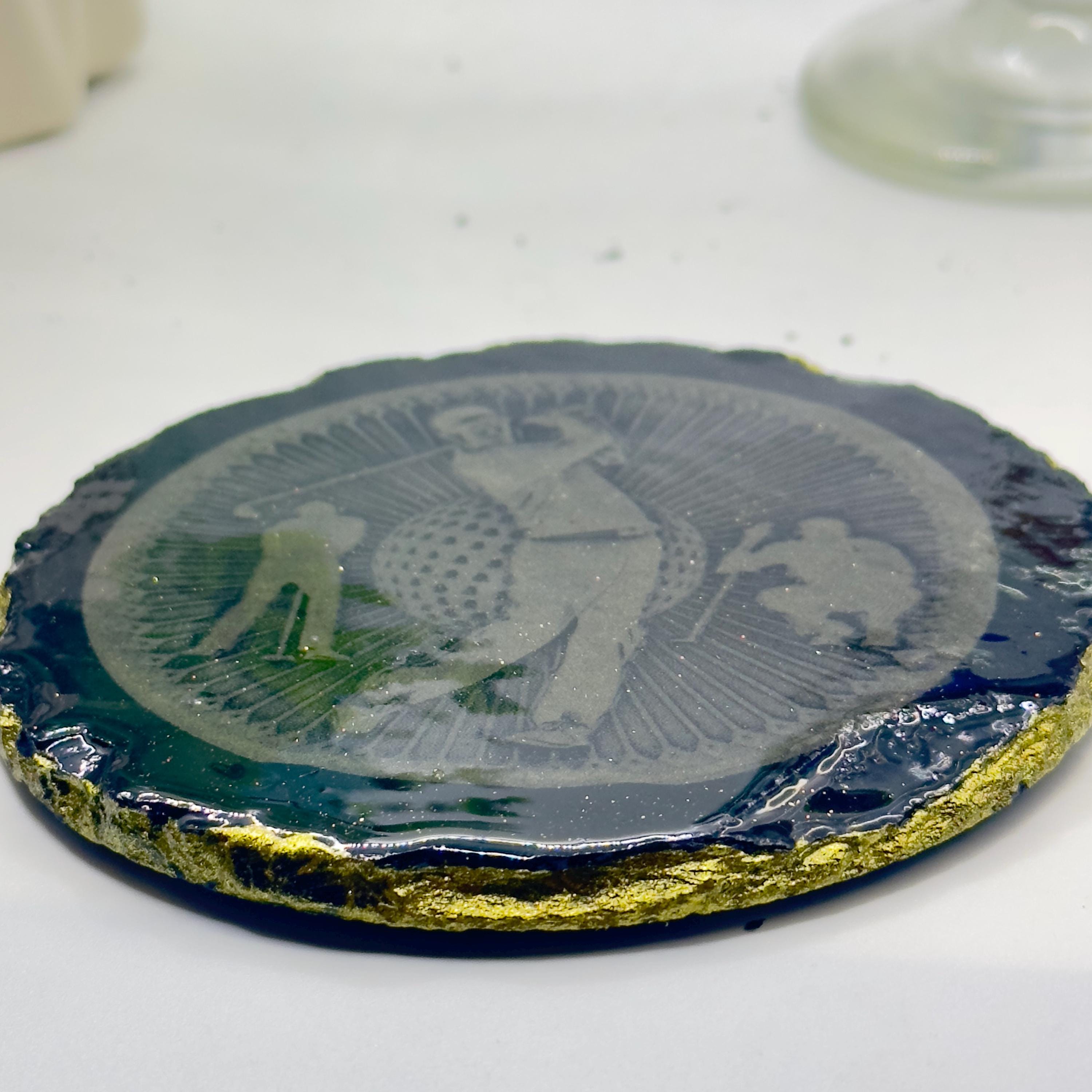 Golfer Medal Coaster – 3D Golf Themed Resin Coaster with Gold Rim – Gift for Golf Lovers