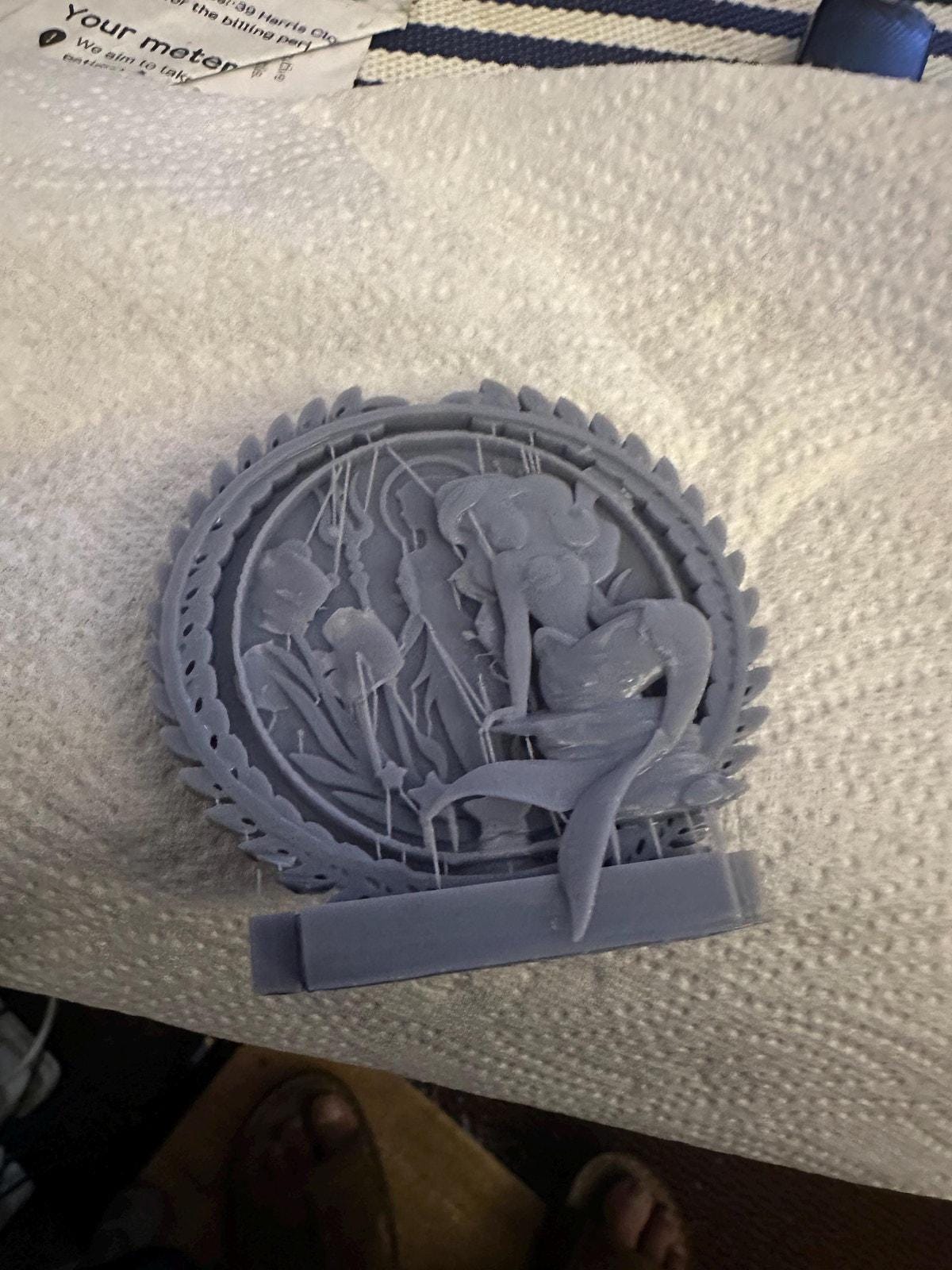 Golden Mermaid Resin Coaster – Ocean Elegance with Fish & Seaweed