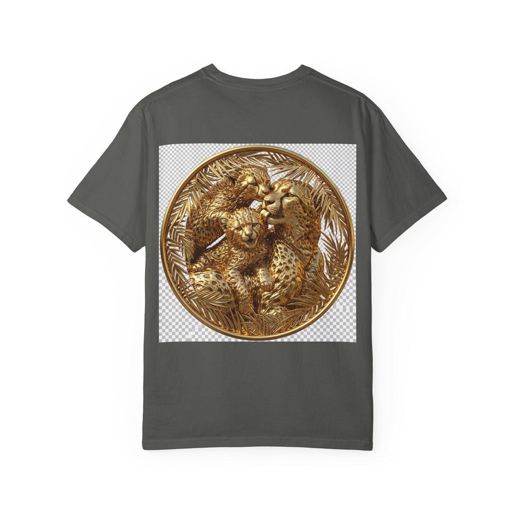 Cheetah Mum & Two Cubs Loving Wildlife Family Moment Gold Print T-Shirt