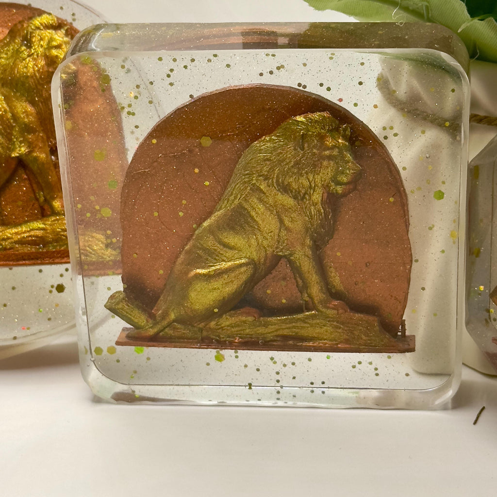 3D Lion Resin Coaster – Handmade Lion Lover Gift, Wildlife Decor, Safari Animal Accessory