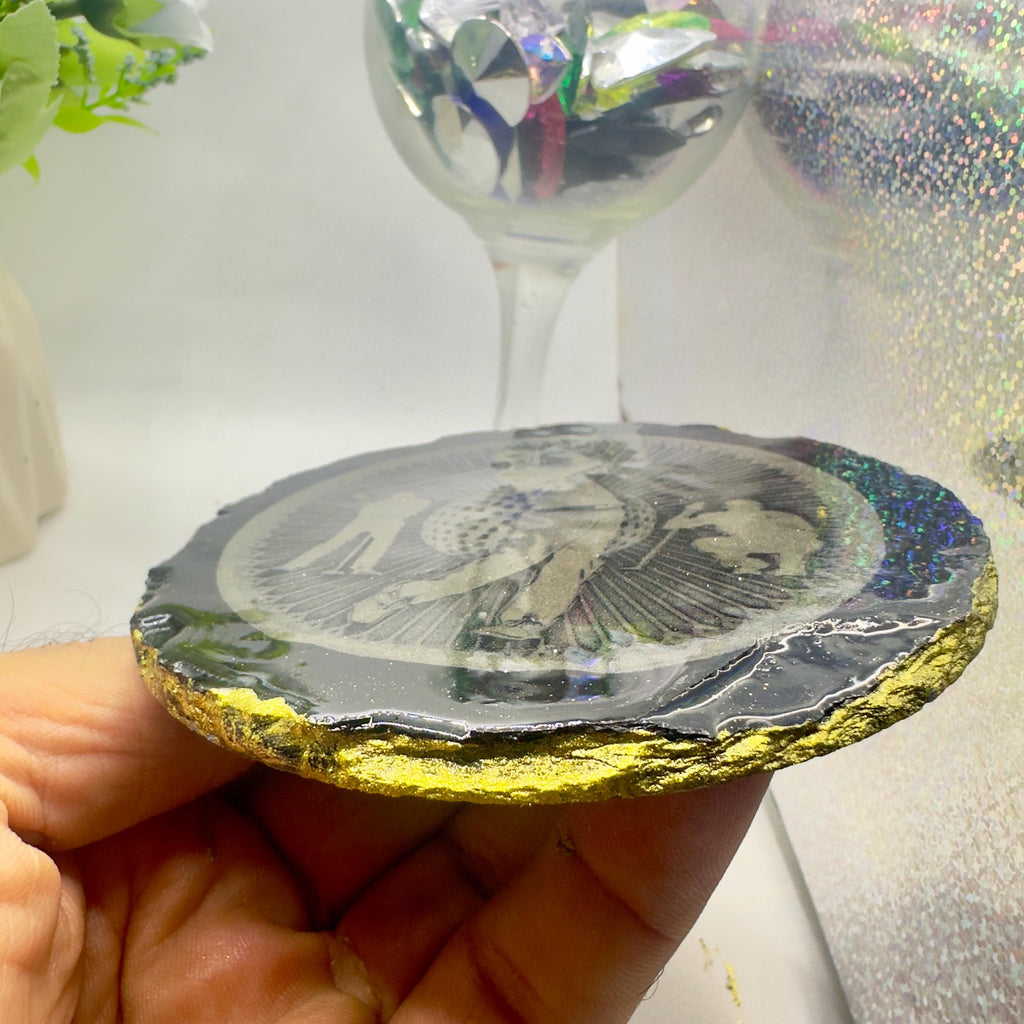 Golfer Medal Coaster – 3D Golf Themed Resin Coaster with Gold Rim – Gift for Golf Lovers