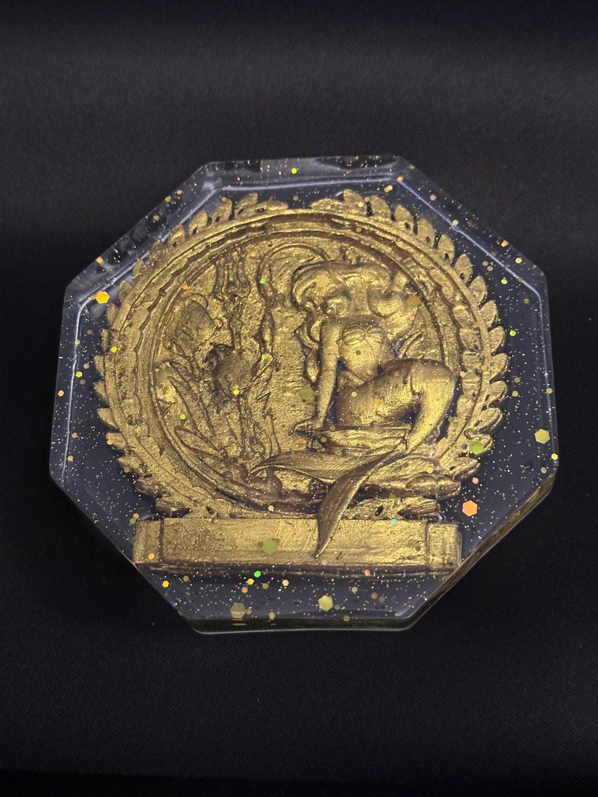 Golden Mermaid Resin Coaster – Ocean Elegance with Fish & Seaweed