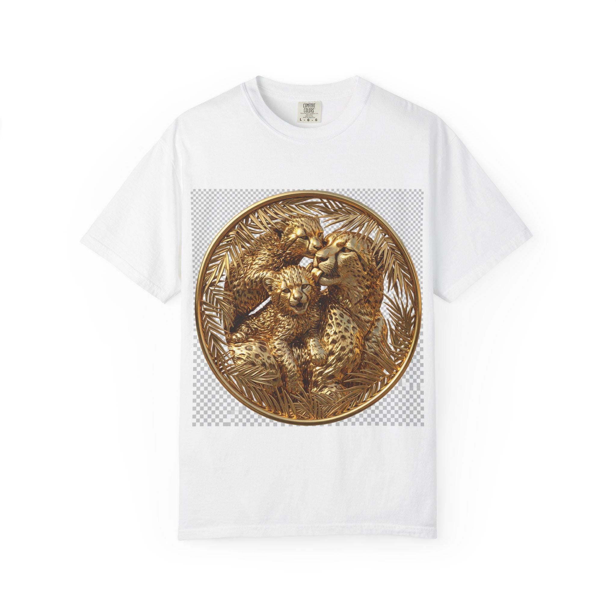 Cheetah Mum & Two Cubs Loving Wildlife Family Moment Gold Print T-Shirt